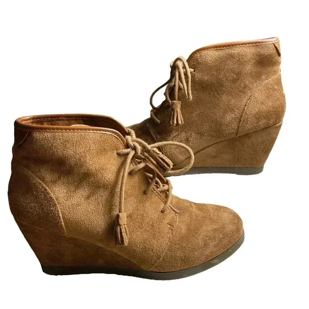 MADDEN GIRL Domain Taupe Suede Wedge Booties Size 7.5M